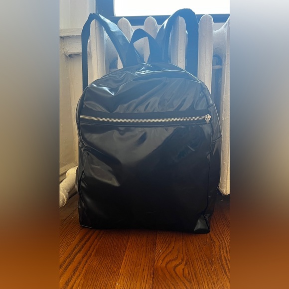 Backpack - Picture 5 of 7